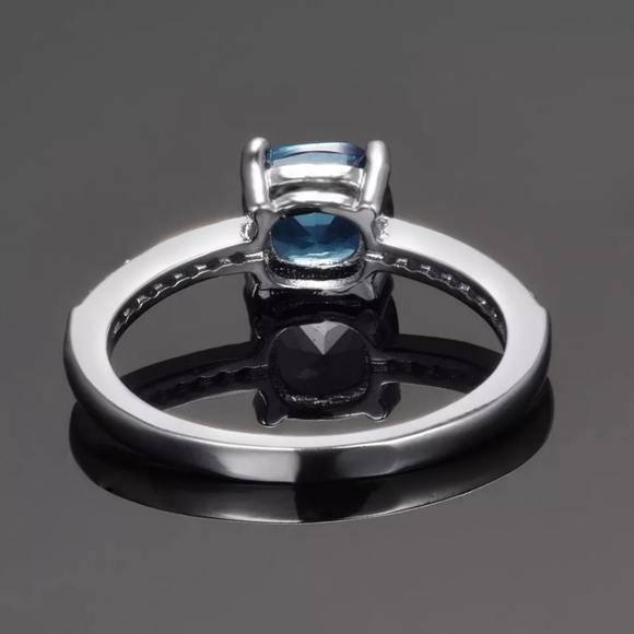 Exquisite Square Cut Peacock Blue Diamond Ring - Picture 4 of 5